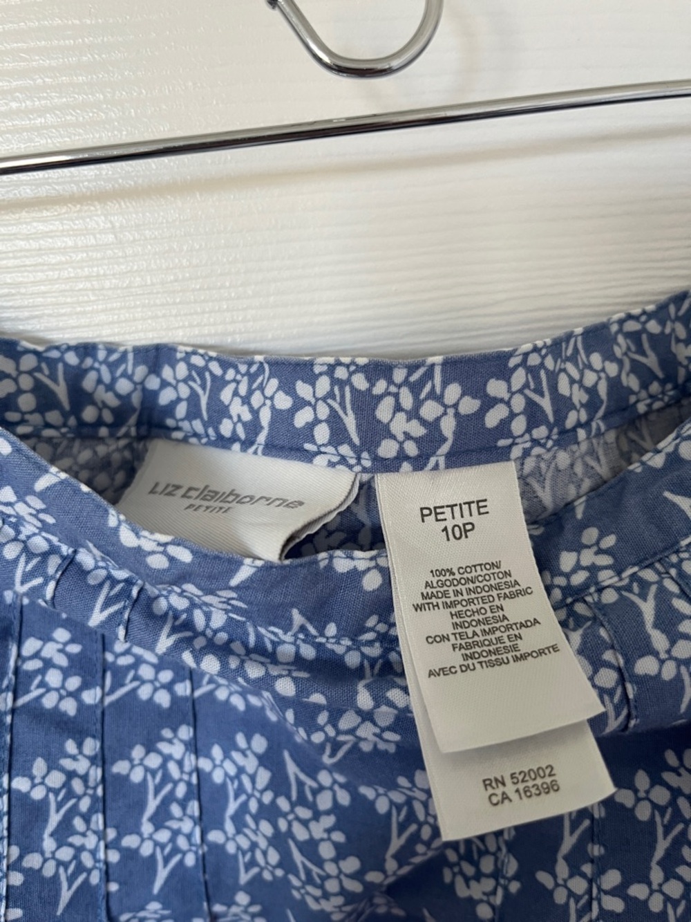 Liz Claiborne Blue Floral Border Midi Skirt with Tan Accent - Picture 5 of 7